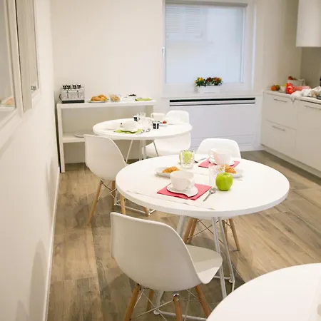 招待所 Ml 洛韦雷